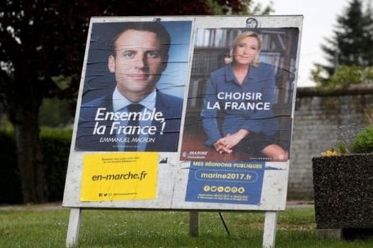 Մակրոնն ու Լե Պենը ընտրության արդյունքները կդիմավորեն Փարիզի «միապետական» կետերում