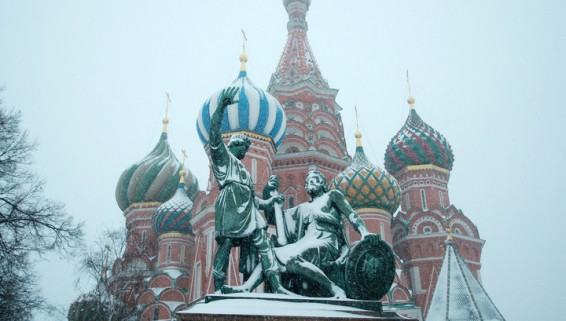 Москву накрыл настоящий снегопад