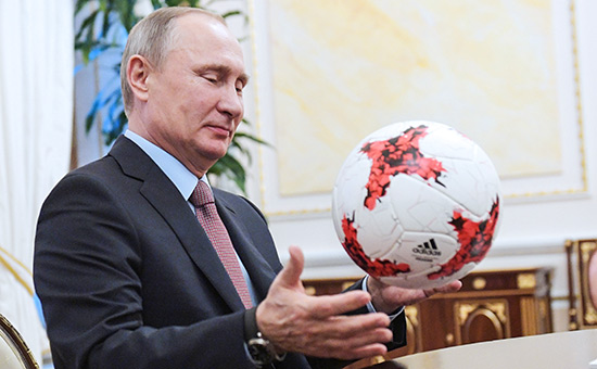 Путин ввел особые меры на время футбольных турниров в России