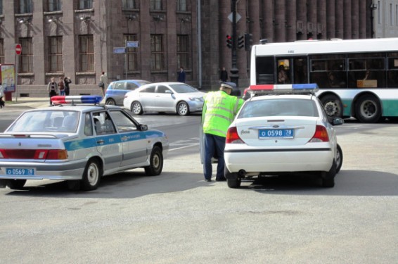 ՀՀ քաղաքացիները կարող են առանց խոչընդոտների տրանսպորտային միջոցներ վարել ՌԴ տարածքում՝ նաև ՀՀ վարորդական վկայականով