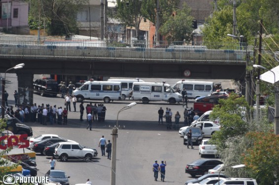 ՀՔԾ. Ավարտվել է ՊՊԾ գնդի զինված զավթման մեջ մեղադրվող ևս 18 անձանց վերաբերյալ քրգործի նախաքննությունը