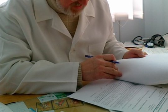 Բյուրեղավանի պոլիկլինիկայի տնօրենը հայտնվել է իրավապահների ուշադրության կենտրոնում. գումար է յուրացրել