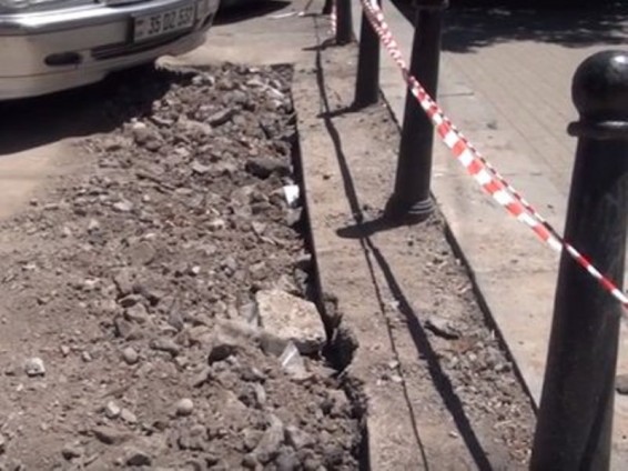 Մաշտոցի պուրակում բաց մալուխների պատճառով անցորդի՝ այրվածքներ ստանալու փաստով հետաքննություն է կատարվում