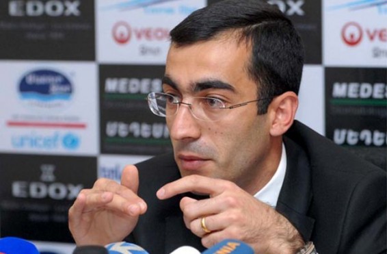 «Բանակցում ենք, որպեսզի պայմանագրային ժամկետներից շուտ գյուղացիների պատքերը մարեն և վերադարձնեն գումարները». Ռոբերտ Մակարյան