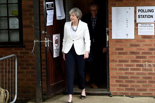 Մեյը մտադիր չԷ հրաժարական տալ. BBC, Sky News