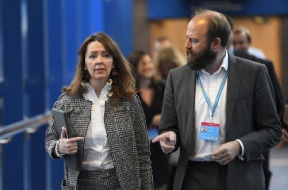 Բրիտանիայի վարչապետի երկու առանցքային խորհրդական հրաժարական են տվել