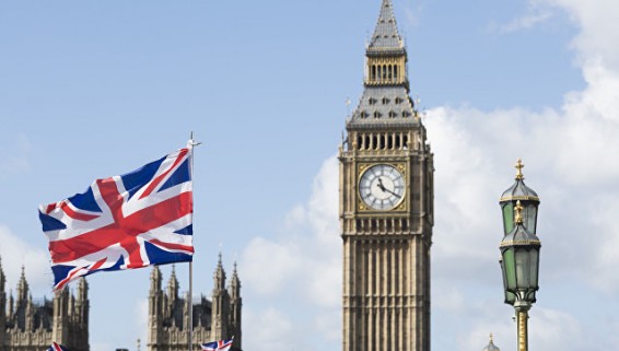 Полиция перекрыла территорию рядом с парламентом Великобритании