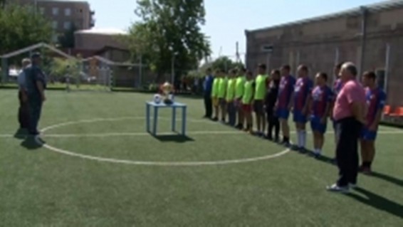 Video. Մինի-ֆուտբոլի հուշամրցաշար՝ ոստիկանության գնդապետ Վարդան Պետրոսյանի հիշատակին