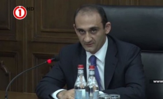 Video. Ավելացված արժեքի հարկի մասով նվազում ունենք. Վարդան Հարությունյանը՝ ի պատասխան Մանե Թանդիլյանին