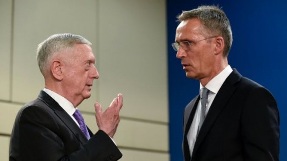 Министр обороны США и глава НАТО поспорили о выводе войск из Афганистана