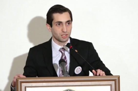 Դավիթ Խաժակյանը դիմել է Երևանի քաղաքապետին՝ չեղարկելու SMS-ների միջոցով կարմիր գծերի վճարի թանկացումը