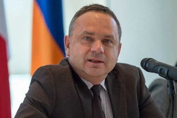 Հակամարությունը կարող է լուծվել միայն կանոնավոր երկխոսության ճանապարհով. ՀՀ-ում Ֆրանսիայի դեսպան