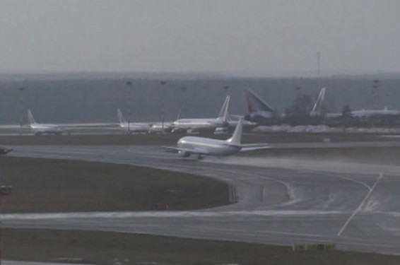 «Վնուկովո»-ում ուղևորատար Boeing-ը պոչով հարվածել է թռիչքուղուն