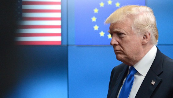 Трамп подписал закон об антироссийских санкциях