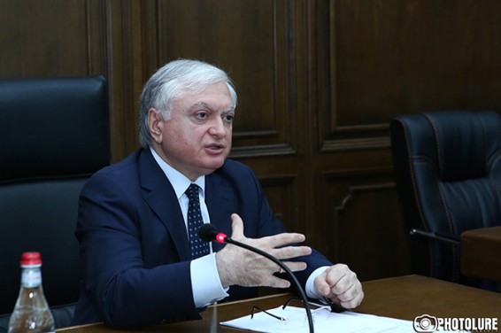 Налбандян озвучил место планируемой встречи глав МИД Армении и Азербайджана