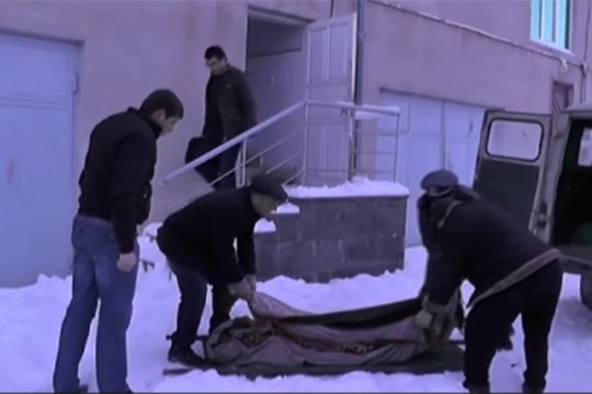 Սպիտակում սահմռկեցուցիչ դեպքով՝ մոր և մանկահասակ 2 երեխաների մահվան գործի վարույթը կասեցվել է