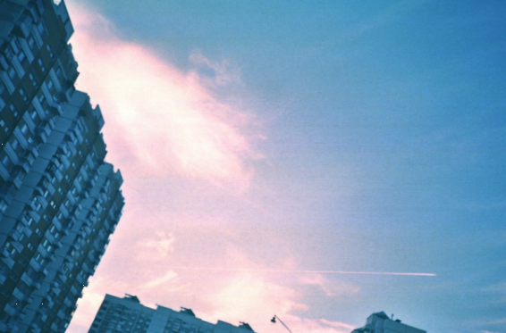 Մոսկվայում 15-ամյա հարբած աղջիկն ընկել է 9-րդ հարկից ու հրաշքով ողջ մնացել