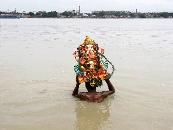Հնդկաստանում Գանեշա աստծուն նվիրված փառատոնի ժամանակ 12 մարդ է զոհվել